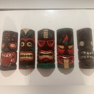 5 Wooden Tiki Wall pieces